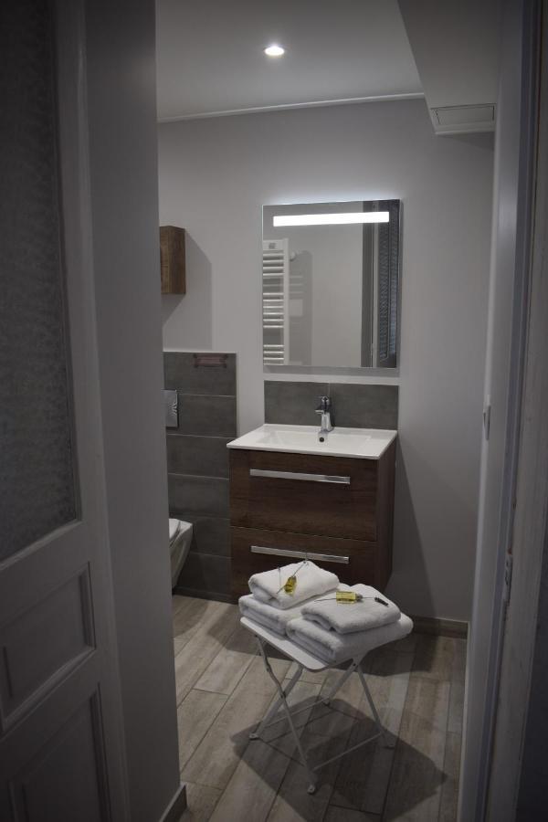 Au N°1 Bed and Breakfast Bourges Buitenkant foto